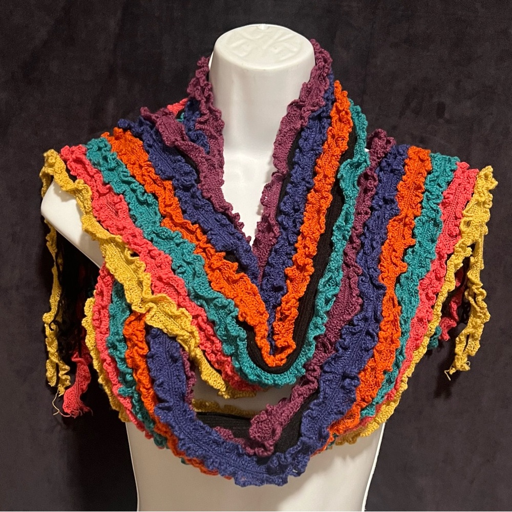 Colorful Ruffled Knit Scarf